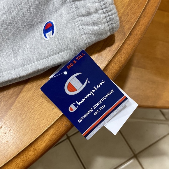 NWT.  Champion, men’s size 4X, shorts. - Picture 9 of 10